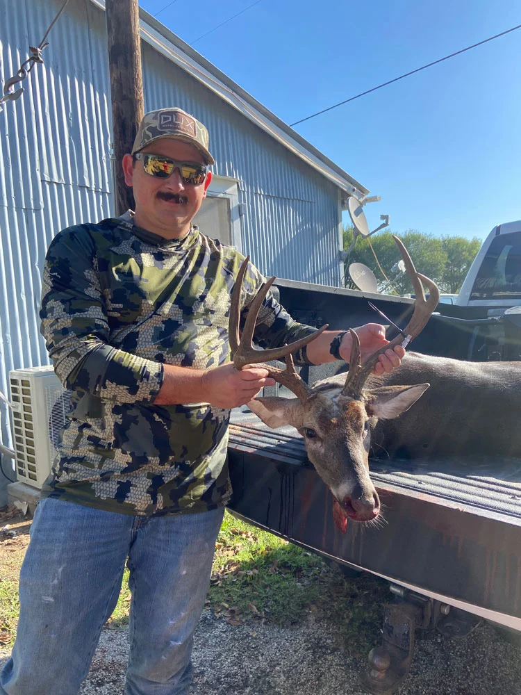 Buck #3 Joey Theriot